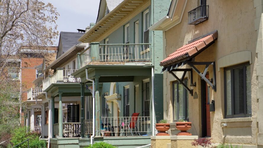 Going Through a Divorce? Here’s How to Navigate Selling Your Home